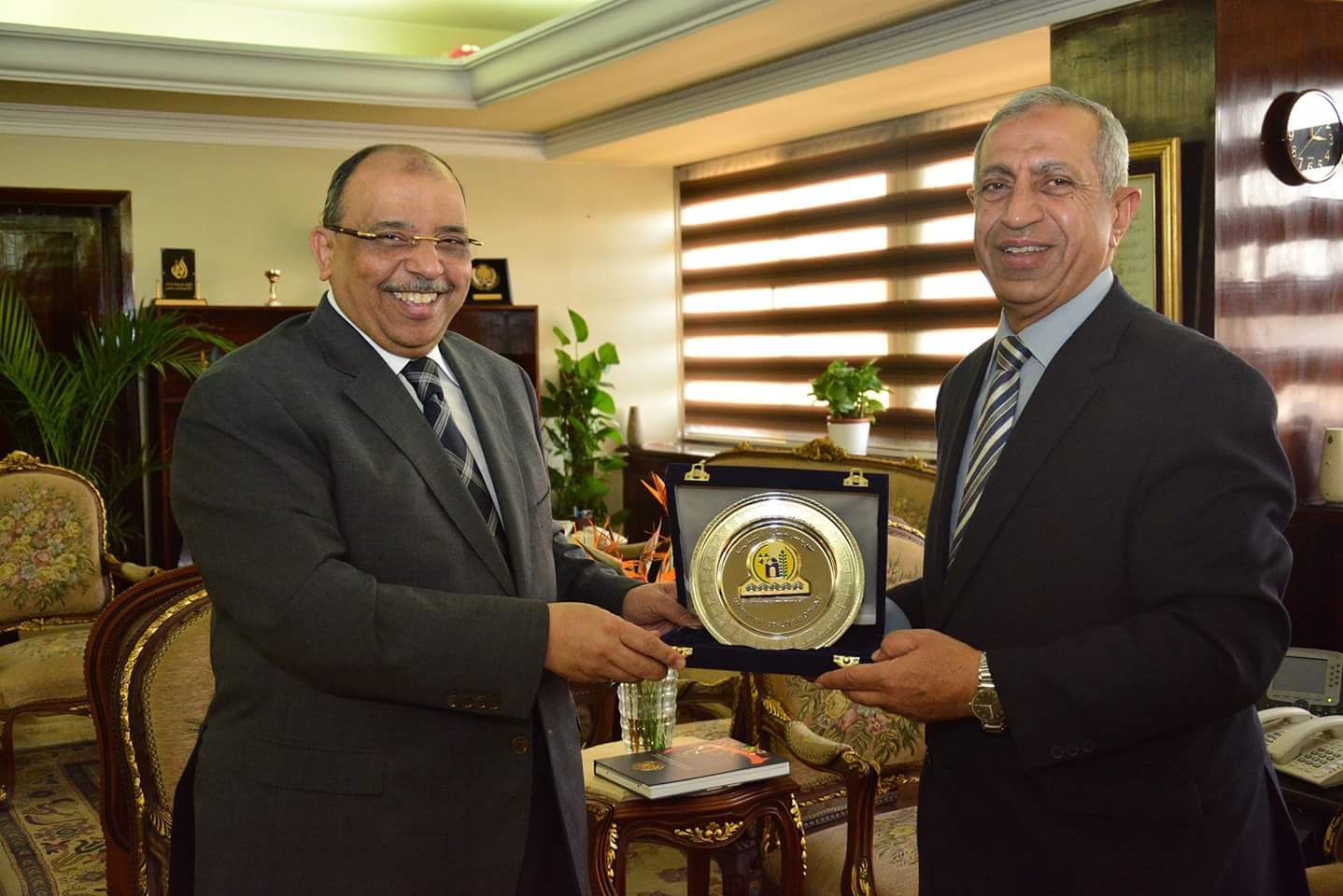 وزير التنمية المحلية يستقبل  رئيس الأكاديمية العربية للعلوم والتكنولوجيا والنقل البحرى