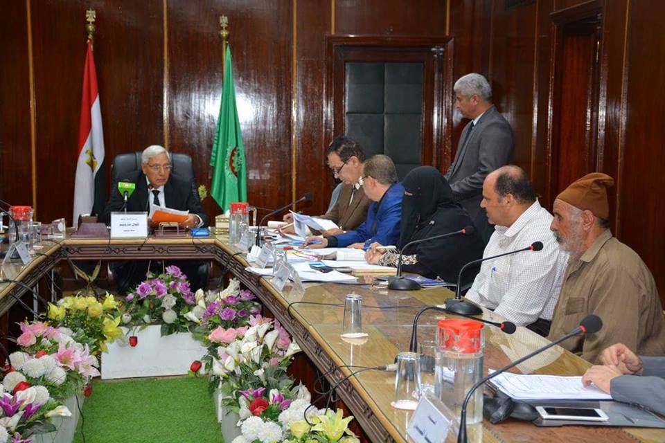محافظ الدقهلية يحدد أسبوع واحد لإعادة مياه الري إلى 200 فدان مهددة بالبوار