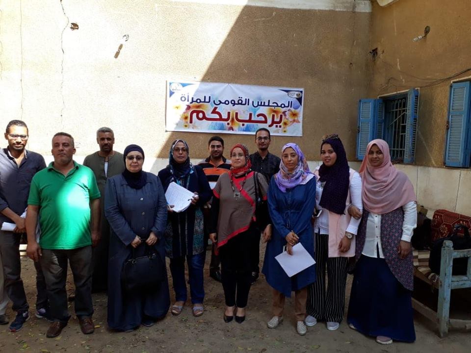 القومى للمرأة بمحافظة قنا ينظم قافلة طبية بشرية بقرية الحجيرات