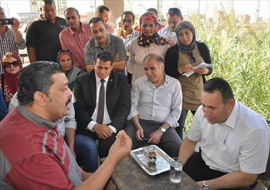 محافظ الإسكندرية يتابع مشاكل أهالى خورشيد والزوايد والمراغى بريف منتزة