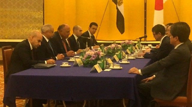 وزير الخارجية يبحث آليات الحوار الإستراتيجي مع نظيره الياباني