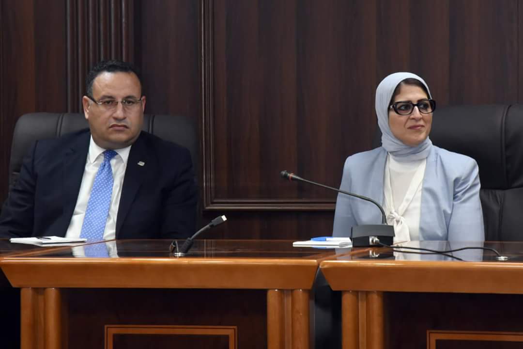 محافظ الإسكندرية ووزيرة الصحة يعقدان مؤتمرا صحفيا لمناقشة مستجدات المبادرة الرئاسية ” ١٠٠ مليون صحة ”