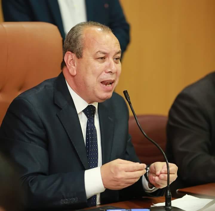 محافظ كفرالشيخ يعلن البدء فى إنشاء سور مصنع الرمال السوداء
