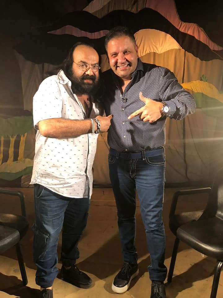 النجم إدوارد في ضيافة ”كينج كونج” في قاعة صلاح جاهين بمسرح البالون