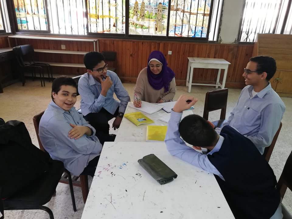 تعليم مبادئ الخط العربي بقصر أحمد بهاء الدين للطفل المتخصص