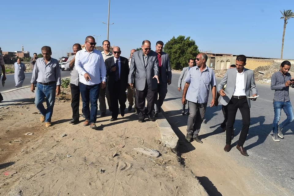 محافظ الفيوم: يتابع فعاليات حملة نظافة وتشجير الطريق الدائرى