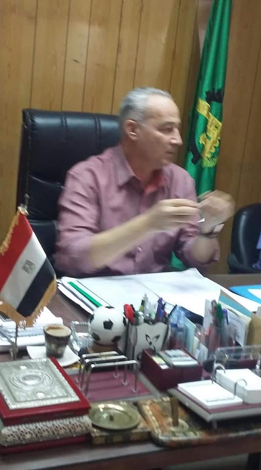 مدير عام الشباب والرياضة بالقليوبية يجتمع بمديري الإدارات