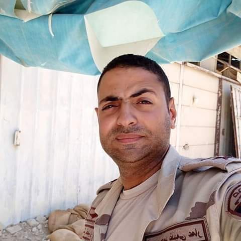مشتول السوق في انتظار وصول جثمان شهيد العريش احمد غنيمي