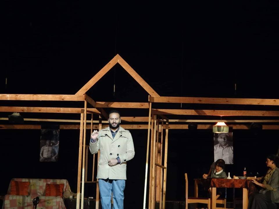 اللقاء الأول لشباب المخرجين يقدم مسرحية ”الحيوانات الزجاجية”