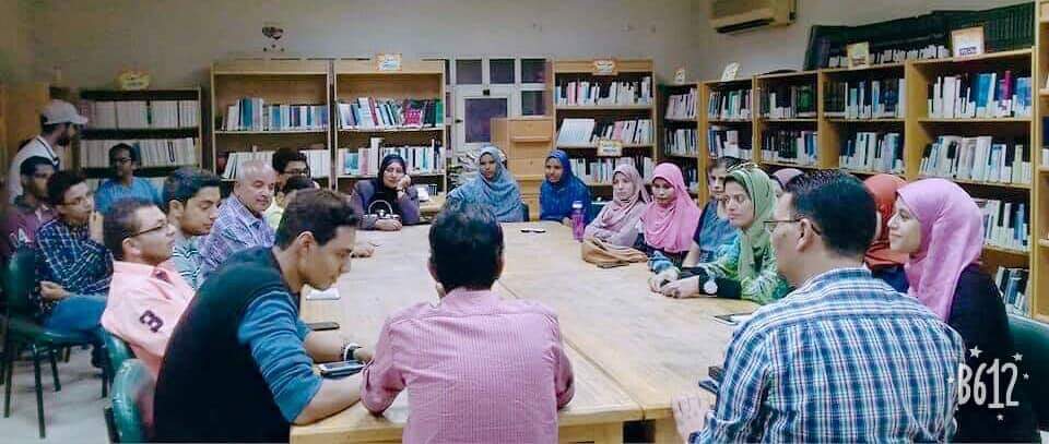 ”الفنون وبناء الوجدان الإنساني '  حلقة نقاشية بمكتبة الشباب العامة