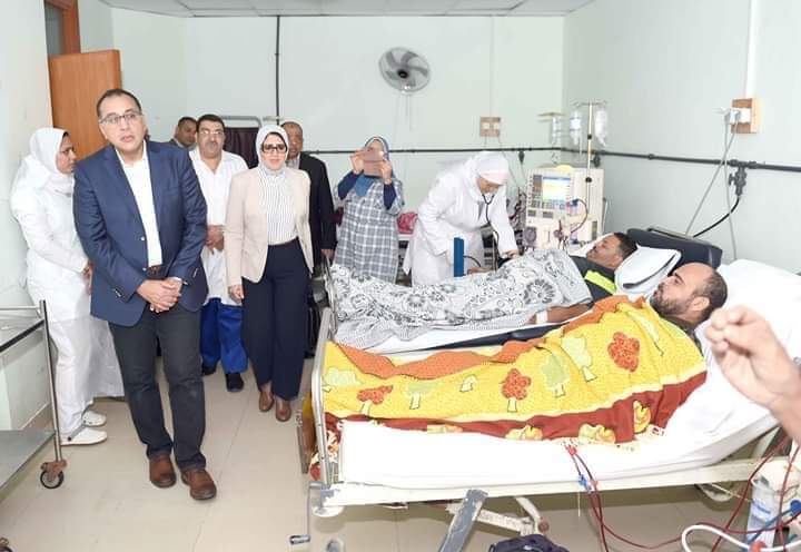 رئيس الوزراء يتفقد مستشفى بورسعيد العام