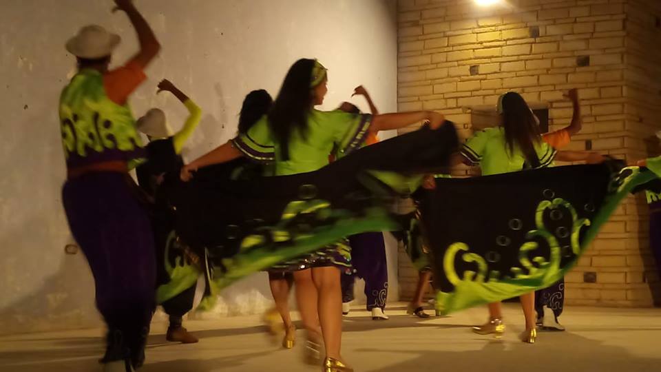 الزفة الإسكندراني تشعل حماس جماهير نصر النوبة