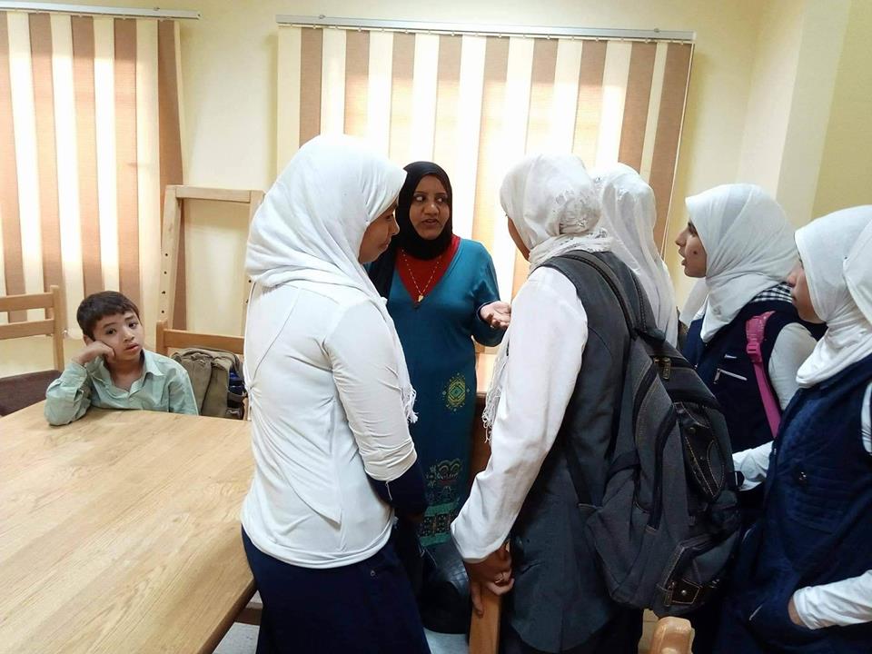 ثقافة أسيوط تقيم ورش فنية حول فن الخياطة وتفصيل ملابس