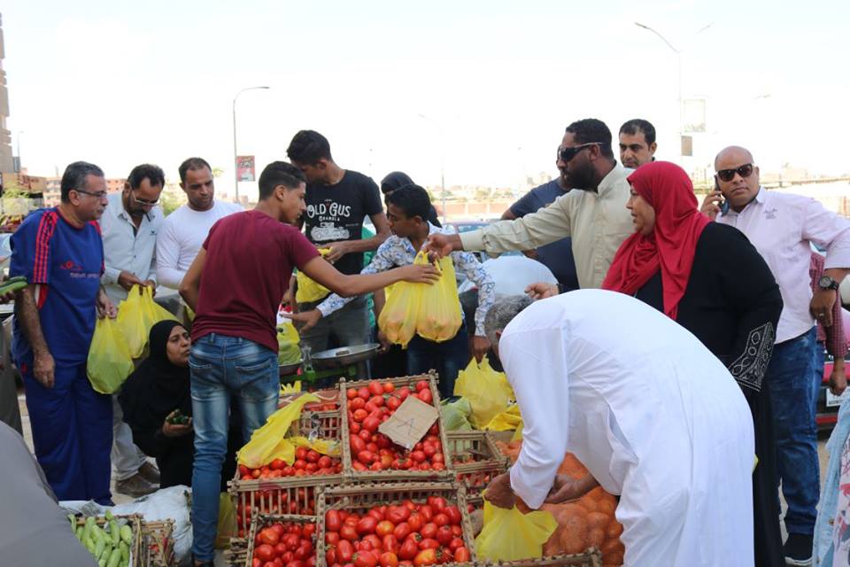 مبادرة لحزب مستقبل وطن فى السويس لبيع الخضروات بأسعار مخفضة