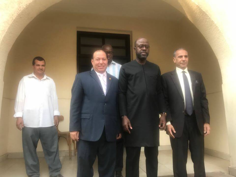 وزير الصناعه الايفواري يزور اداره هندسه الري البدرشين 