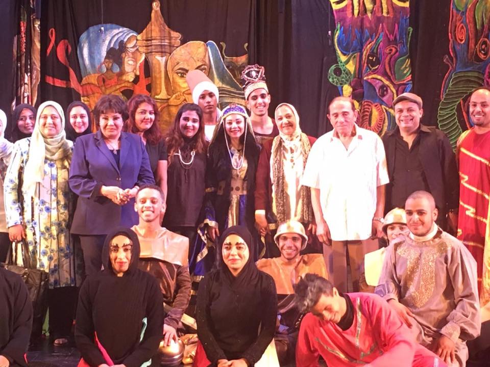 الجيزة تعرض ”ارض لا تنبت زهور ” علي مسرح وزارة الشباب