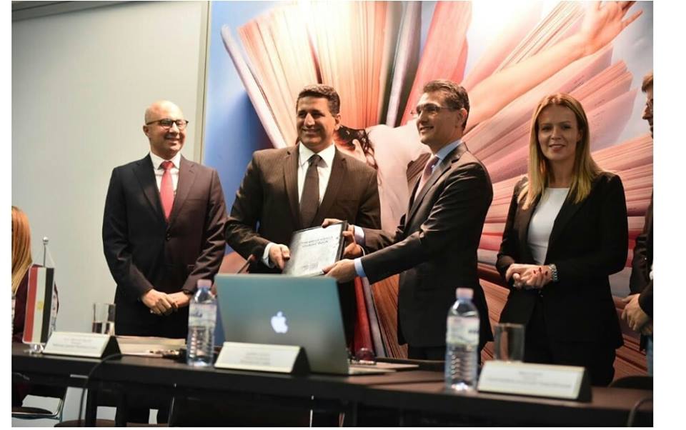 سفير مصر لدى صربيا يتسلم ”مجلد ضيف الشرف” لمشاركة مصر في معرض بلجراد الدولي للكتاب لعام 2019