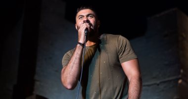 خالد سليم يواصل بروفات حفلته الجديدة بالإسكندرية