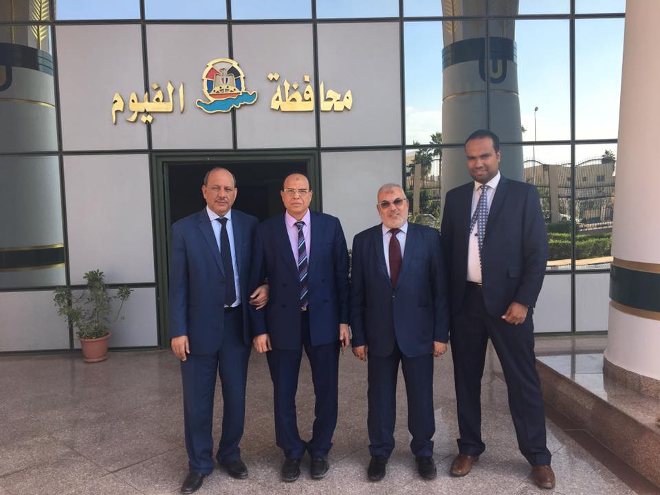 وفد منظمة خريجي الأزهر يلتقي مع محافظ الفيوم