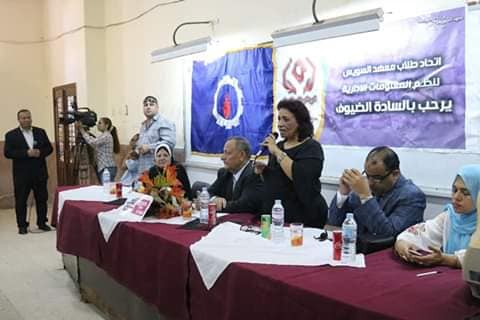 القومى للمرأة يواصل حملة لانى رجل بمدرسة السويس الثانوية العسكرية