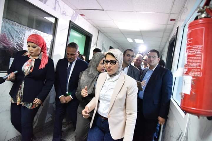 وزيرة الصحة تتفقد المركز الإقليمي لنقل الدم  بالإسماعيلية