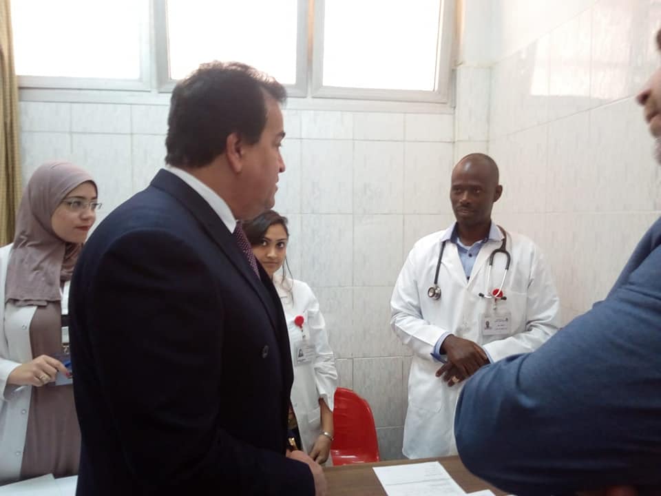 خالد عبد الغفار يقوم صباح اليوم بزيارة مفاجئة للمعهد القومي للأورام