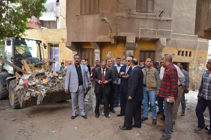 محافظ الجيزة يتابع أعمال رفع المخلفات بداير الناحيه