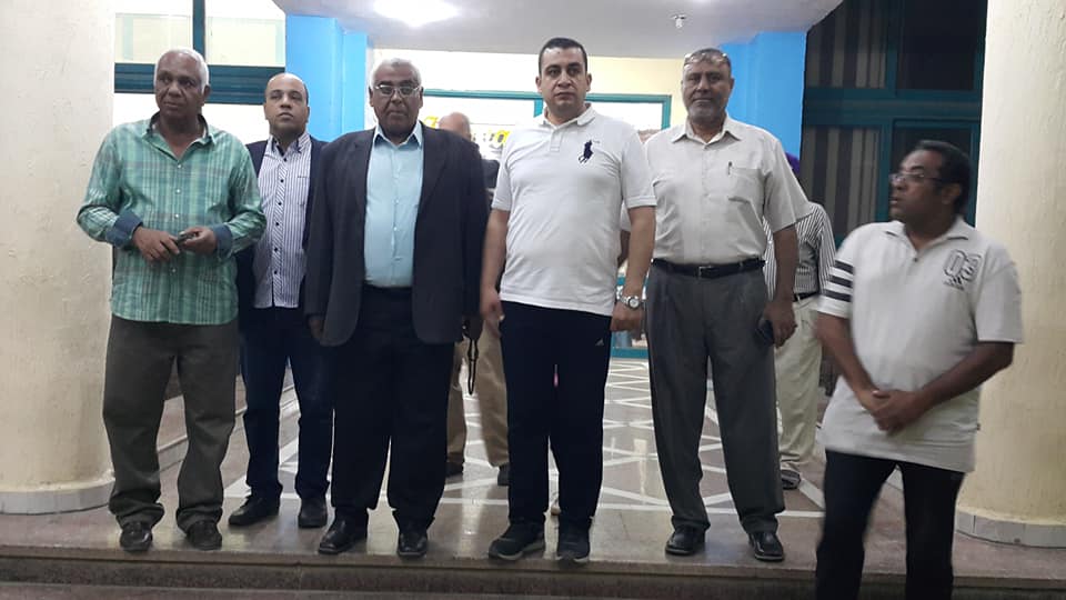 مساعد وزير الشباب والرياضة يزور نادى اسوان