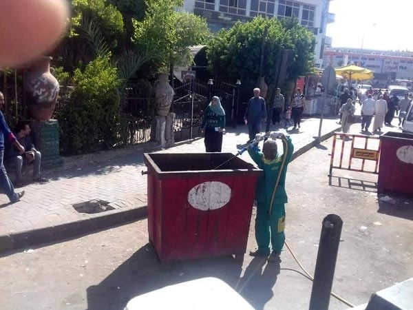 الغردقة تشهد حملة تطهير لجميع حاويات القمامة