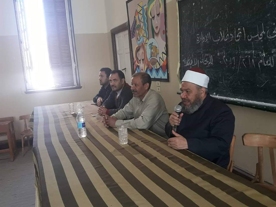 ندوات للتوعية السياسية للشباب بثقافة أسيوط