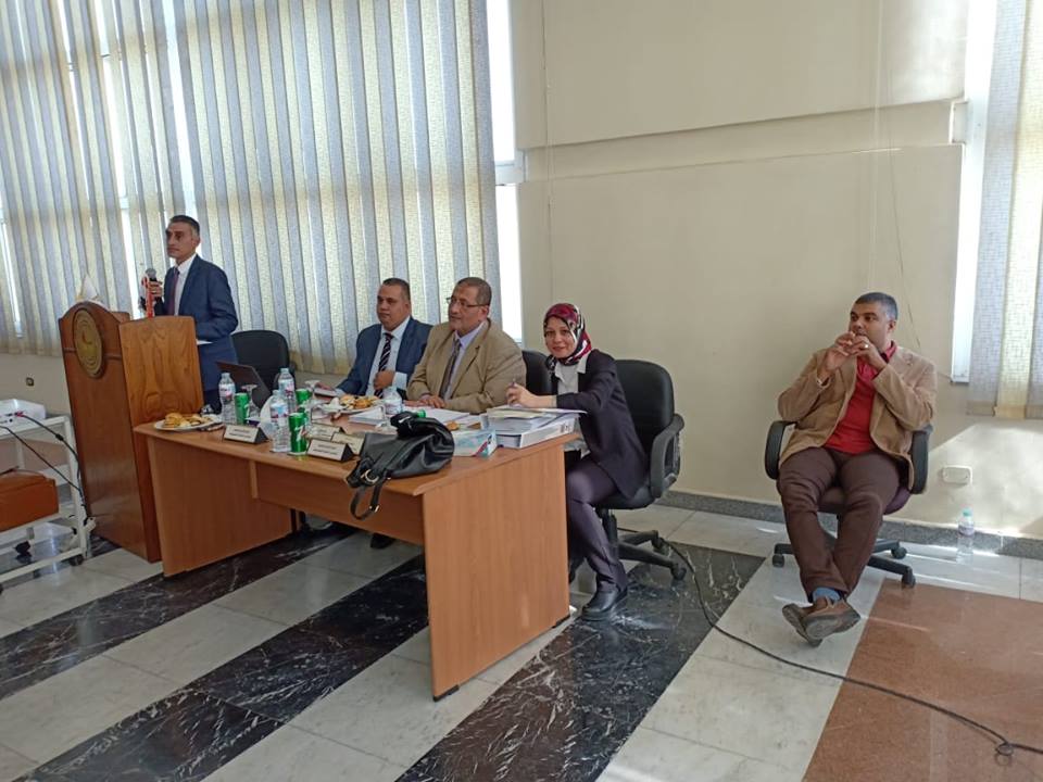 مدحت بهجت يعقد اجتماع للجنة الجغرافية لشركات البترول بشركة أسبك بالمكس بالاسكندرية