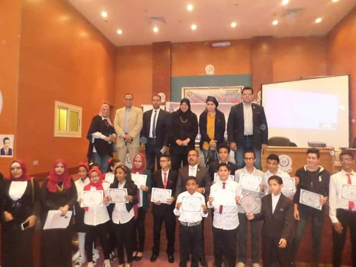 أثر القيادة فى بناء شخصية الإنسان بإعلام السويس