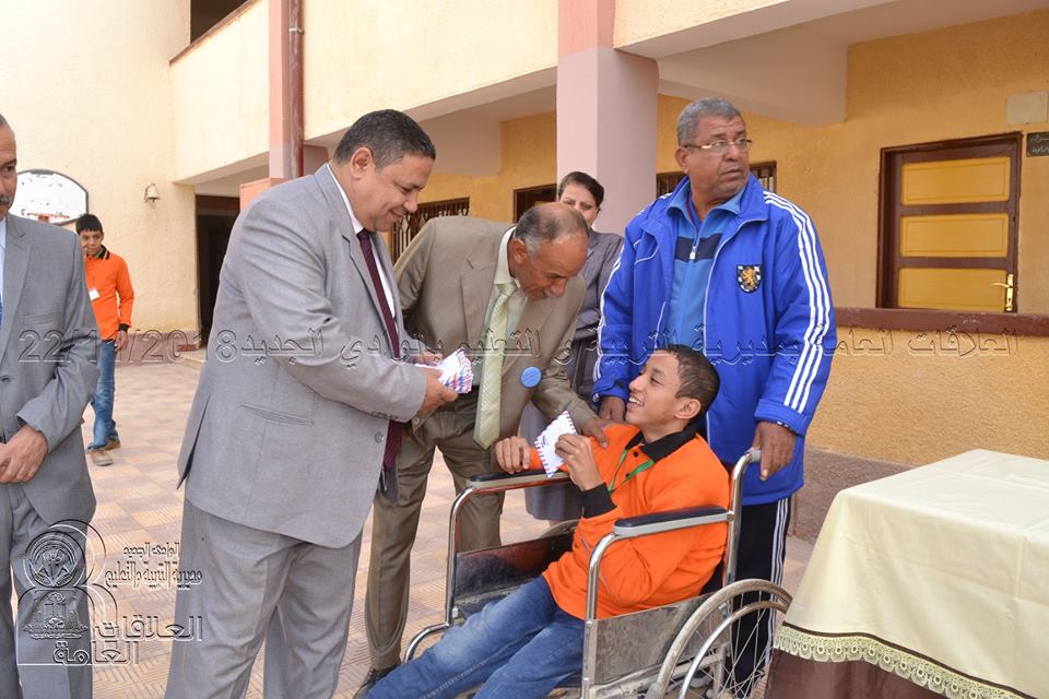 التداوي يلبي نداء العلم مع أبنائه طلاب فكرية الخارجة