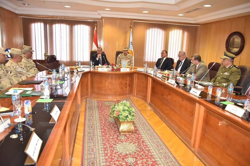 محافظ أسيوط يترأس اجتماع عرض الموقف التعبوي”صقر 37”