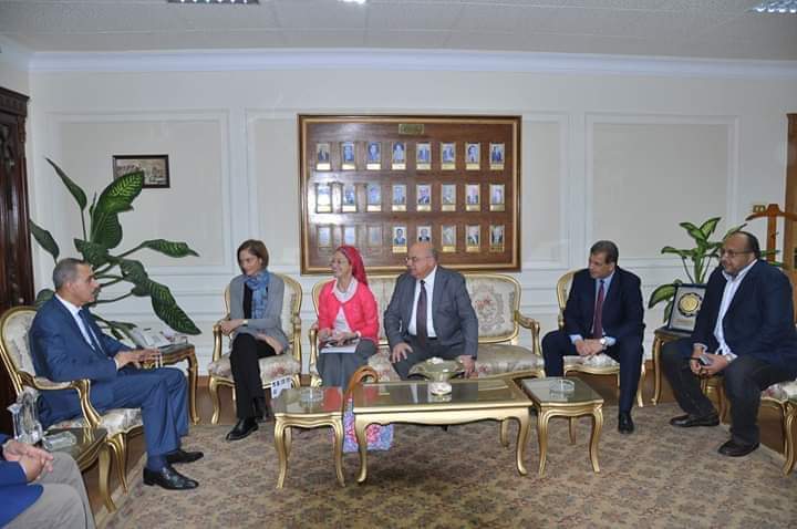 محافظ أسيوط يؤكد على وضع آلية تنفيذ متكاملة لمنظومة البرنامج الوطني للمخلفات الصلبة