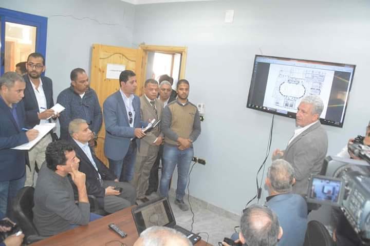 وزير الشباب والرياضة يناقش مشاريع بالمنيا