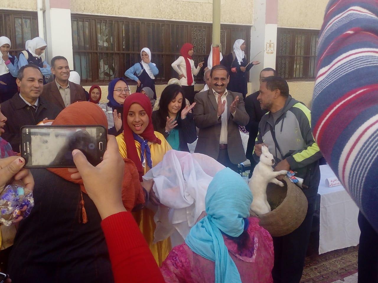 برلماني دائرة أسيوط يشارك ذوى الإعاقة فى الاحتفال بيومهم