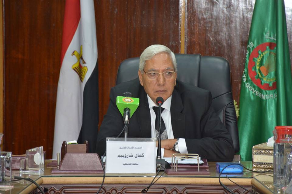 حفر الجار أرضه فتصدع منزل جيرانه ببلقاس