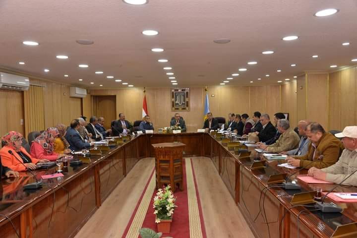 محافظ أسيوط يعلن تنظيم ملتقى التوظيف الأول لشباب المحافظة