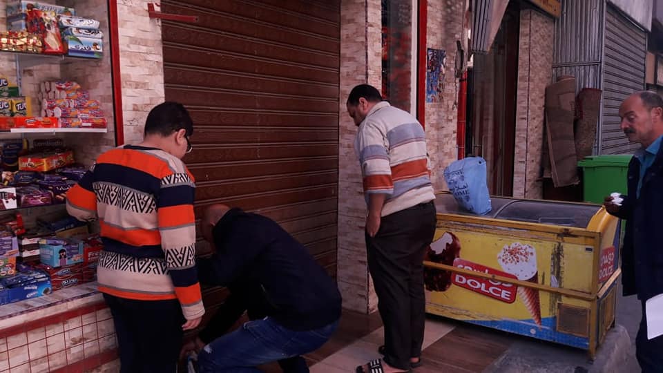 بورسعيد تشهد غلق وتشميع 2 محل لمخالفة شروط الترخيص بالمناخ