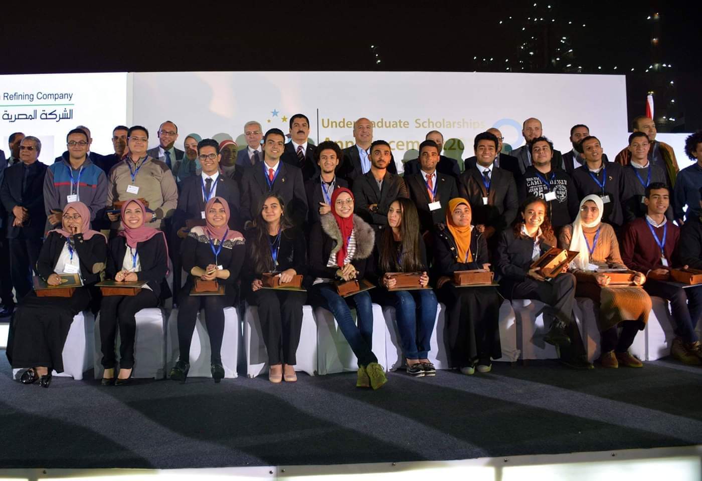 مرزوق يشهد الاحتفالية الثالثة لبرنامج المنح الدراسية( مستقبلى) بمجمع بترول مسطرد