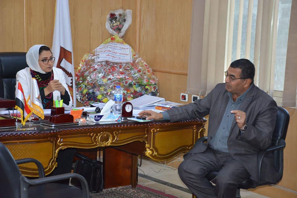 نائب محافظ الوادي الجديد تتابع اعمال مبادرة ”صوتك مسموع ”