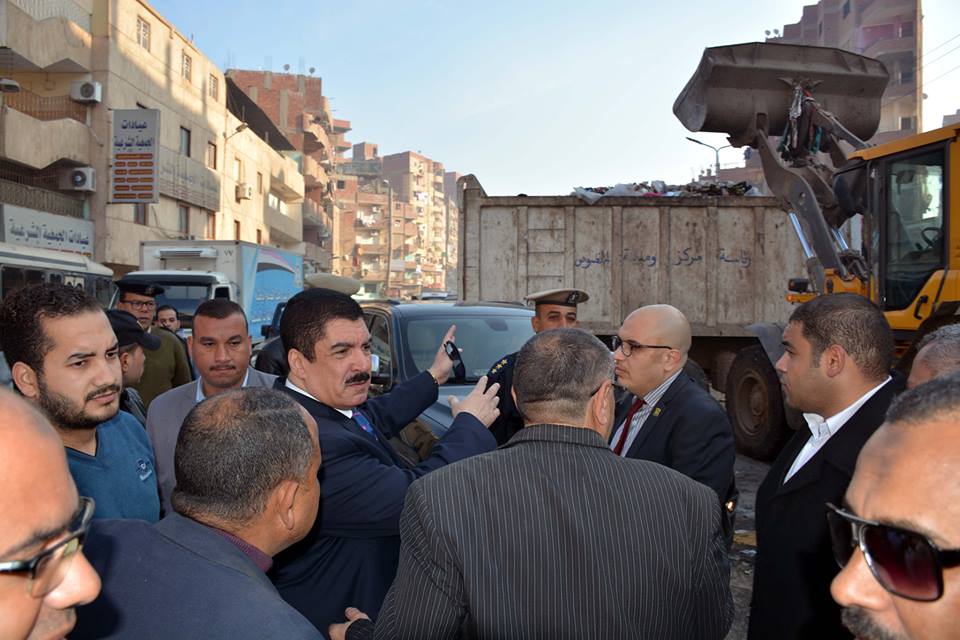 محافظ القليوبية يقوم بجولة مفاجئة لمدينة الخصوص