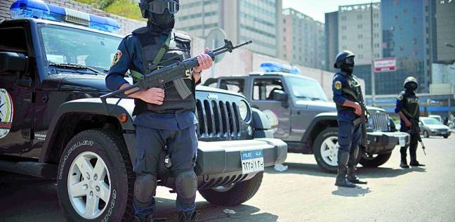 كاتدرائية العذراء تشهد تواجد تكثيف أمني اثناء مراسم قداس عيد الميلاد المجيد