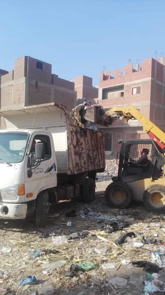 رئاسة مركز ومدينة الزقازيق تواصل الأعمال على أرض الواقع بعده محاور