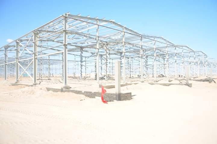 محافظ البحر الاحمر يتابع إنشاء مدينة صناعية بالغردقة