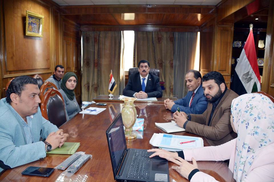 محافظ القليوبية يناقش إنشاء مراكز جديدة في مدن المحافظة
