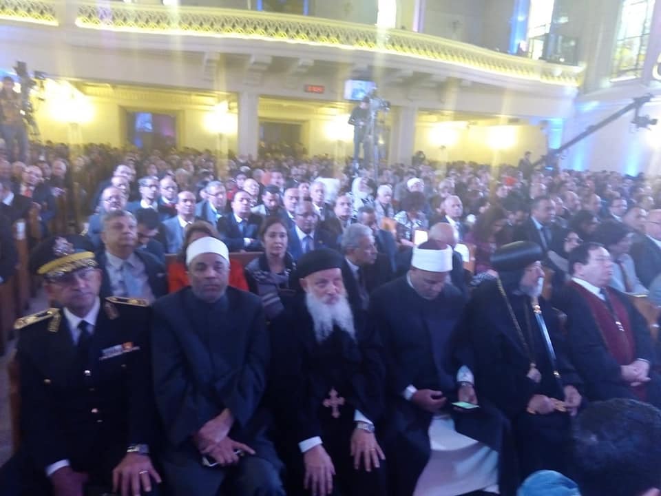 تعليم القاهرة تشارك الطائفة الانجيلية أعياد الميلاد