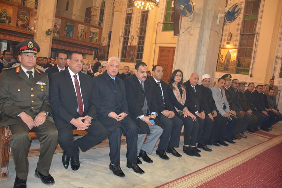 محافظ البحيرة يشهد صلاة قداس عيد الميلاد المجيد بكاتدرائية دمنهور