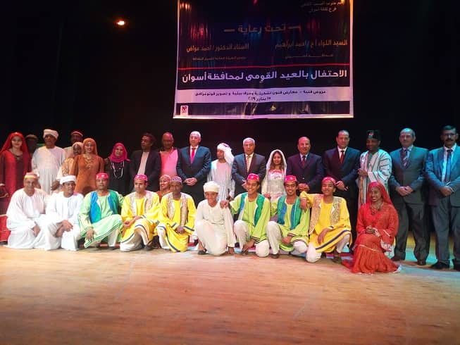 بالصور .. ابراهيم وعواض يشهدان الاحتفال بالعيد القومى لمحافظة أسوان